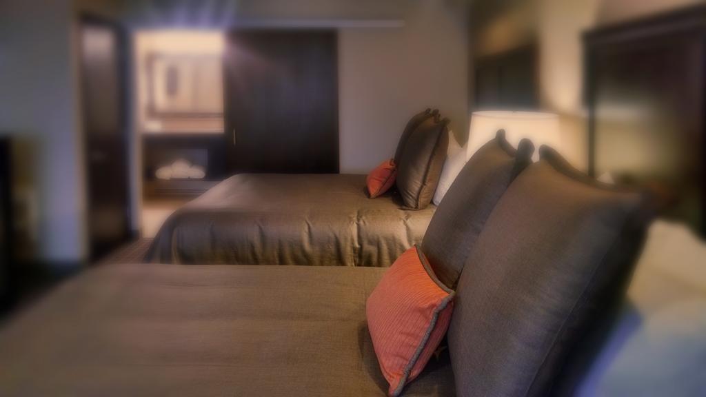 Отель Aspen Select Рочестер Экстерьер фото